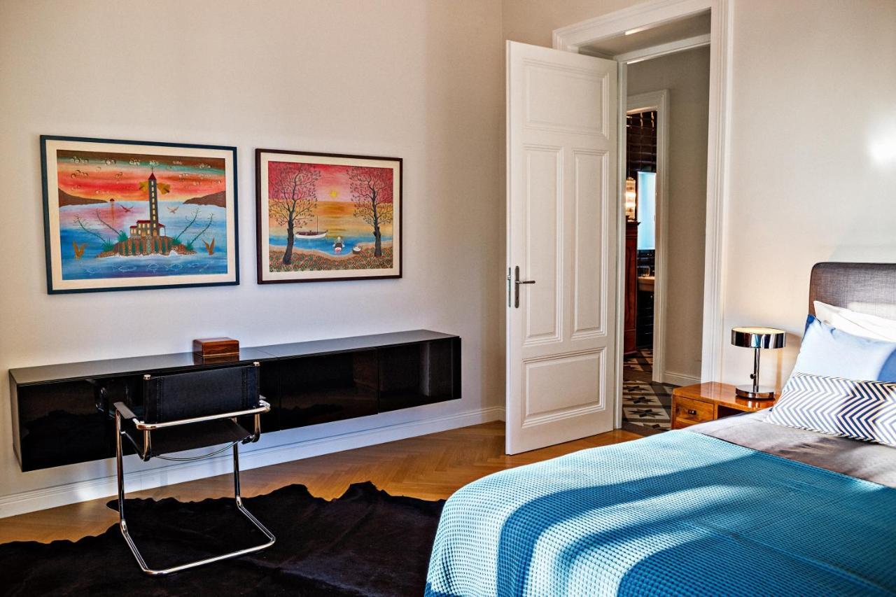 Deluxe Beachfront Apartment Klara, Lovran Dış mekan fotoğraf