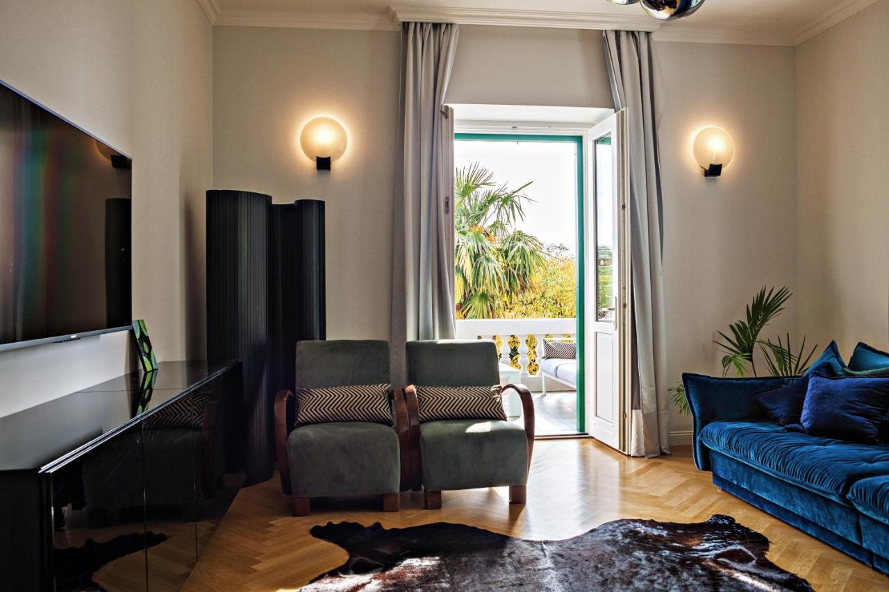 Deluxe Beachfront Apartment Klara, Lovran Dış mekan fotoğraf